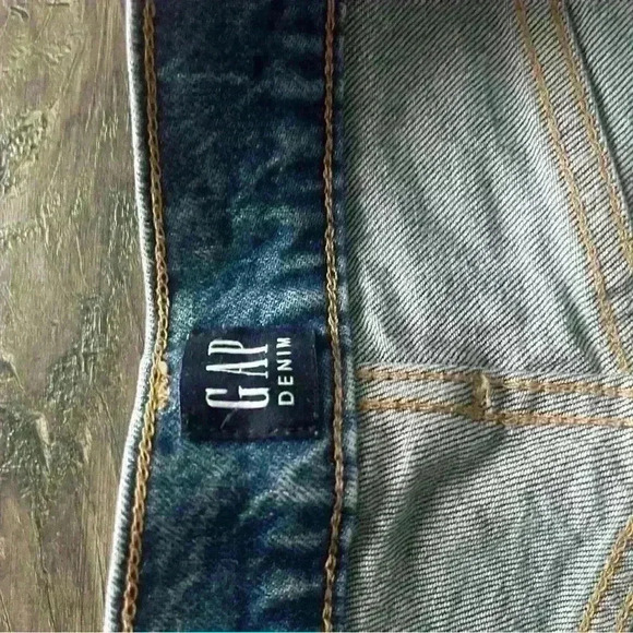 GAP Cheeky Straight Patchwork Jeans 2/26 - Picture 2 of 5